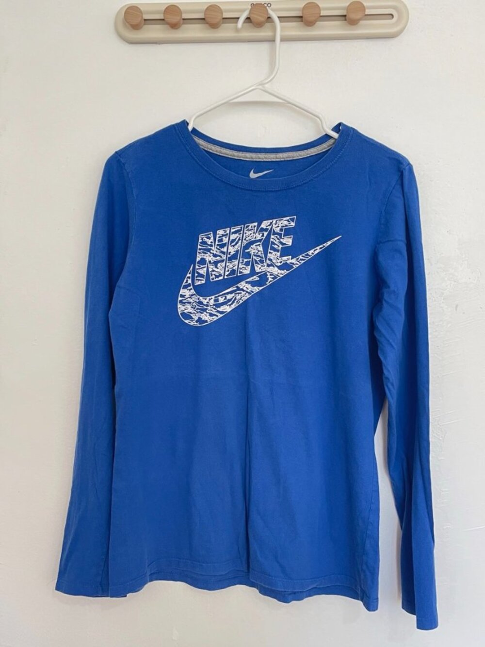 Nike Women's Royal Blue Camo Swoosh Long Sleeve T-Shirt XL